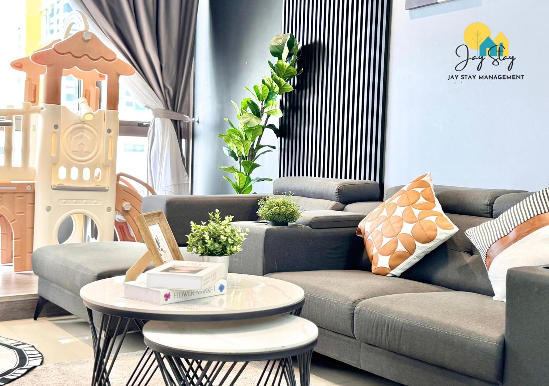 Bali I Luxury 2br I 6-10pax I Jonker St I Water Park I Centre By Jay Malacca
